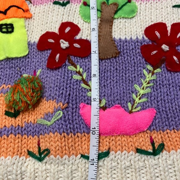 Peruvian Hand Decorated "Family" Sweater Size M/L EUC - Picture 9 of 12